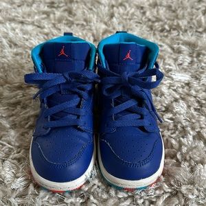 Toddler Nike Jordan Flight sneakers